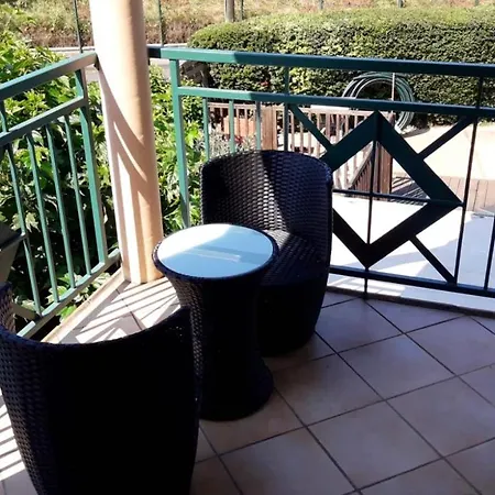 With 2 Bedrooms In With Shared Pool Furnished Balcony And Wifi 168 Km From The Beach Toulouse