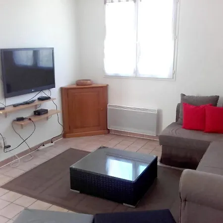 With 2 Bedrooms In With Shared Pool Furnished Balcony And Wifi 168 Km From The Beach * Toulouse